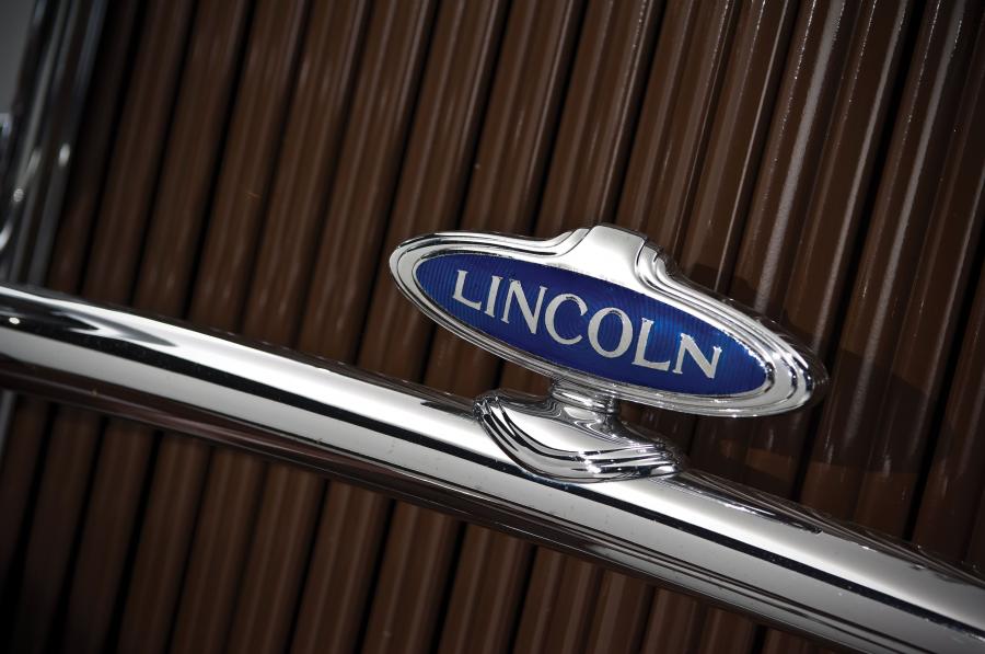  Lincoln Model K Double Windshield Phaeton 1932 года  (фото 11 из 19)
